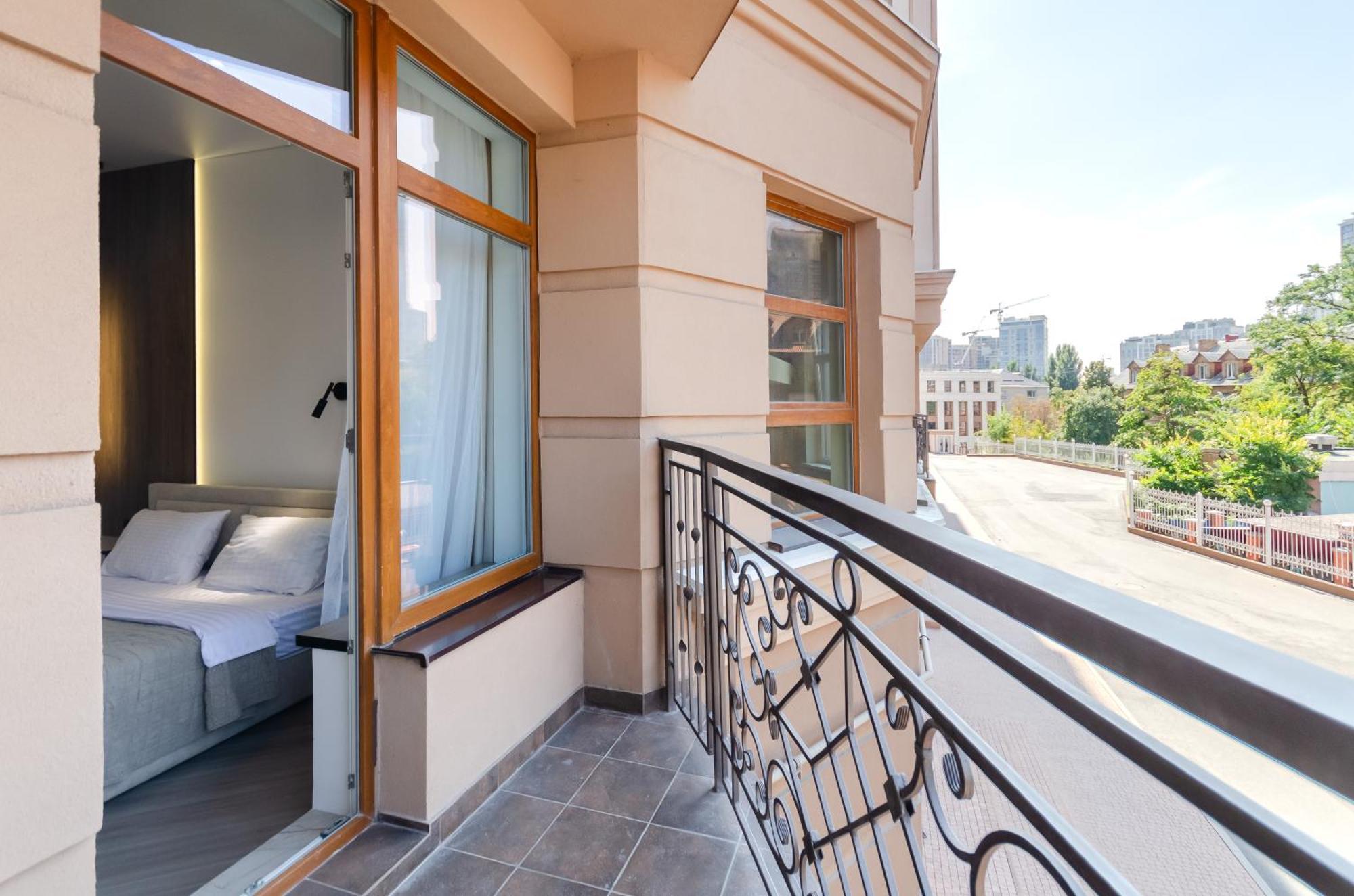 Petrovdom 2-76 Luxury Living In Rc Pechersk Plaza Киев Экстерьер фото